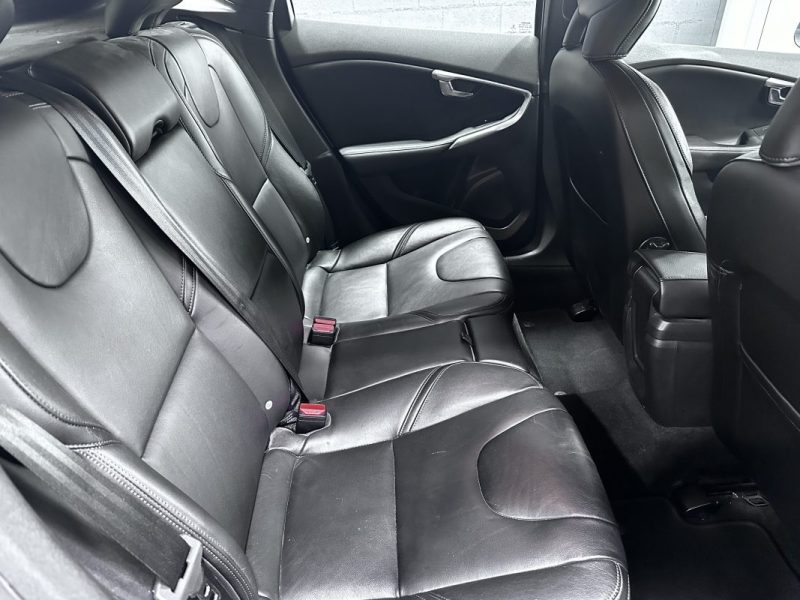 VOLVO V40 D2 120CV INSCRIPTION 