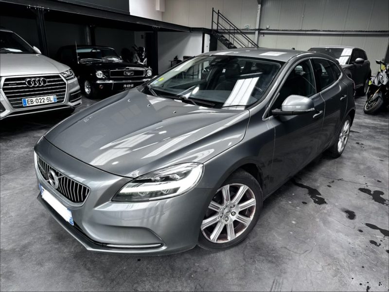 VOLVO V40 D2 120CV INSCRIPTION 