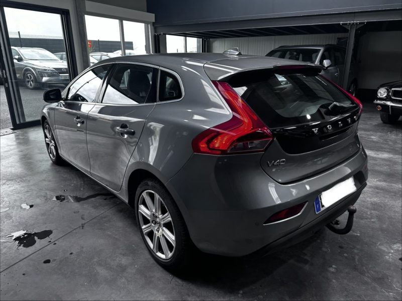 VOLVO V40 D2 120CV INSCRIPTION 