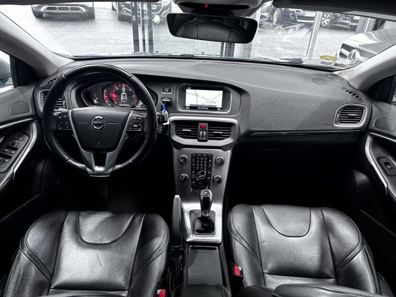 VOLVO V40 D2 120CV INSCRIPTION 
