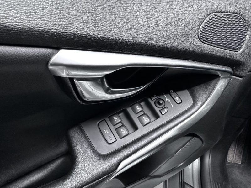 VOLVO V40 D2 120CV INSCRIPTION 