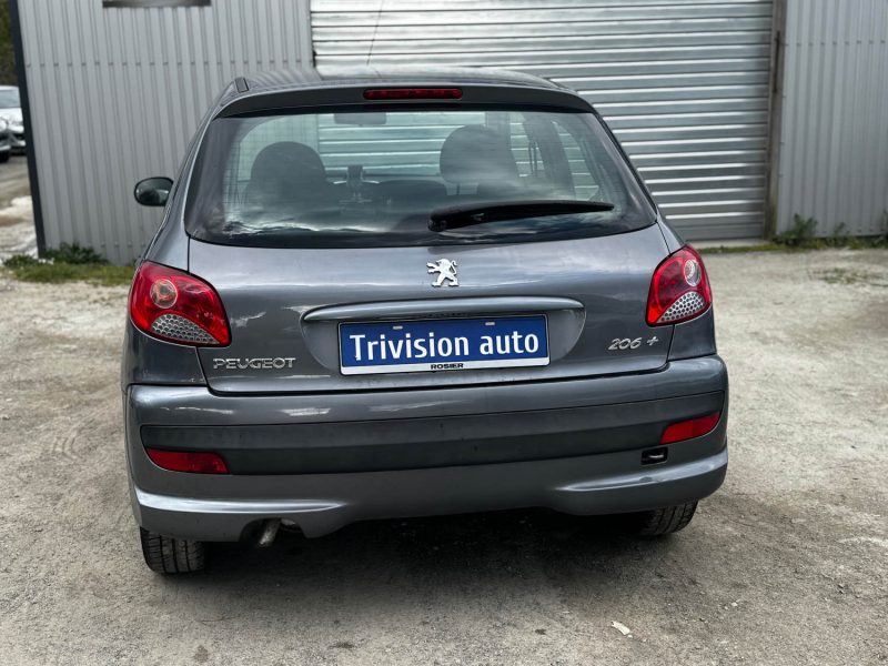 PEUGEOT 206+ 1.4 75 CH 2011