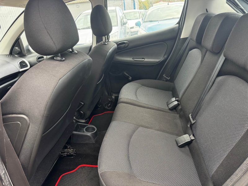 PEUGEOT 206+ 1.4 75 CH 2011