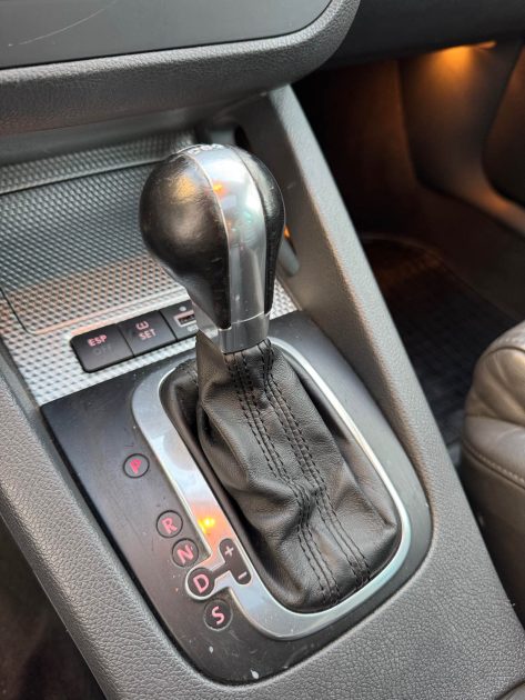 VOLKSWAGEN GOLF R32 3.2 V6 250 4MOTION DSG/SIEGES RECARO/CARPLAY/12 MOI GARANTIE 