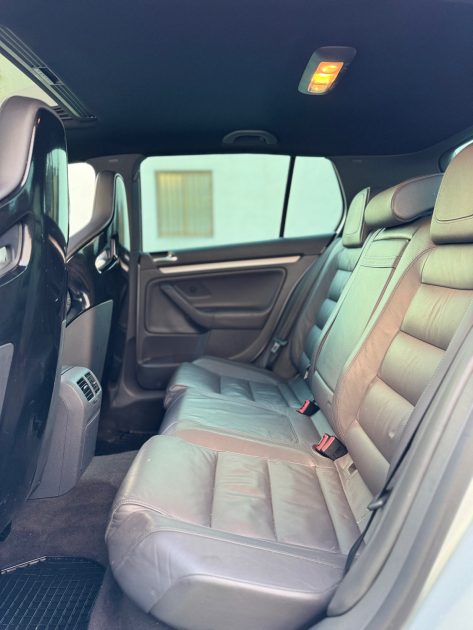 VOLKSWAGEN GOLF R32 3.2 V6 250 4MOTION DSG/SIEGES RECARO/CARPLAY/12 MOI GARANTIE 