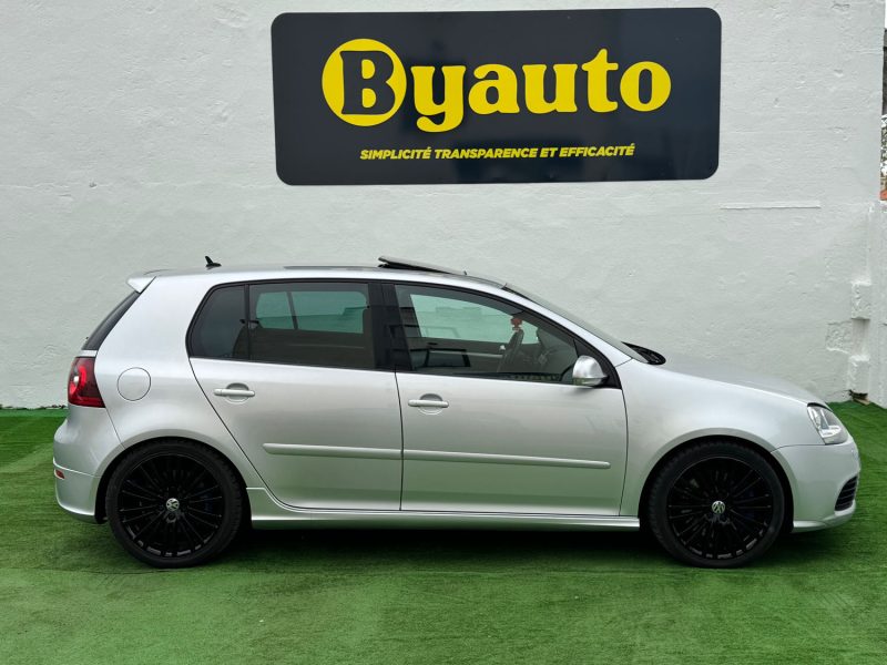 VOLKSWAGEN GOLF R32 3.2 V6 250 4MOTION DSG/SIEGES RECARO/CARPLAY/12 MOI GARANTIE 