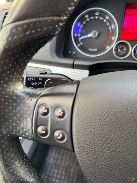 VOLKSWAGEN GOLF R32 3.2 V6 250 4MOTION DSG/SIEGES RECARO/CARPLAY/12 MOI GARANTIE 