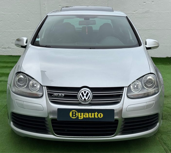 VOLKSWAGEN GOLF R32 3.2 V6 250 4MOTION DSG/SIEGES RECARO/CARPLAY/12 MOI GARANTIE 