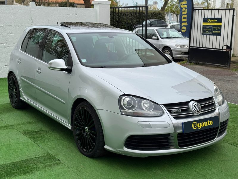VOLKSWAGEN GOLF R32 3.2 V6 250 4MOTION DSG/SIEGES RECARO/CARPLAY/12 MOI GARANTIE 