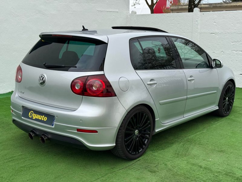 VOLKSWAGEN GOLF R32 3.2 V6 250 4MOTION DSG/SIEGES RECARO/CARPLAY/12 MOI GARANTIE 