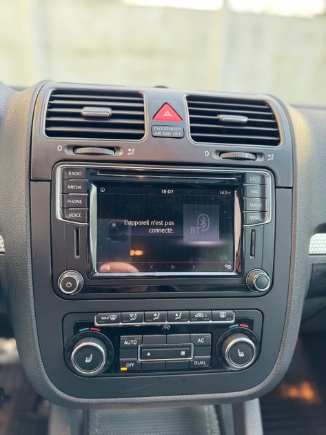 VOLKSWAGEN GOLF R32 3.2 V6 250 4MOTION DSG/SIEGES RECARO/CARPLAY/12 MOI GARANTIE 