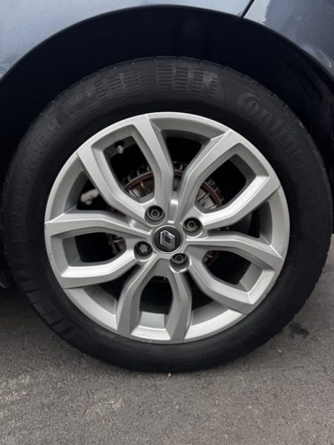 RENAULT CLIO IV 1.2 TCE 120CH ENERGY INTENS EDC 5P 2016