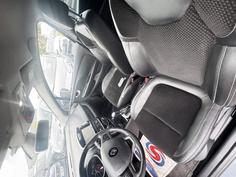 RENAULT CLIO IV 1.2 TCE 120CH ENERGY INTENS EDC 5P 2016