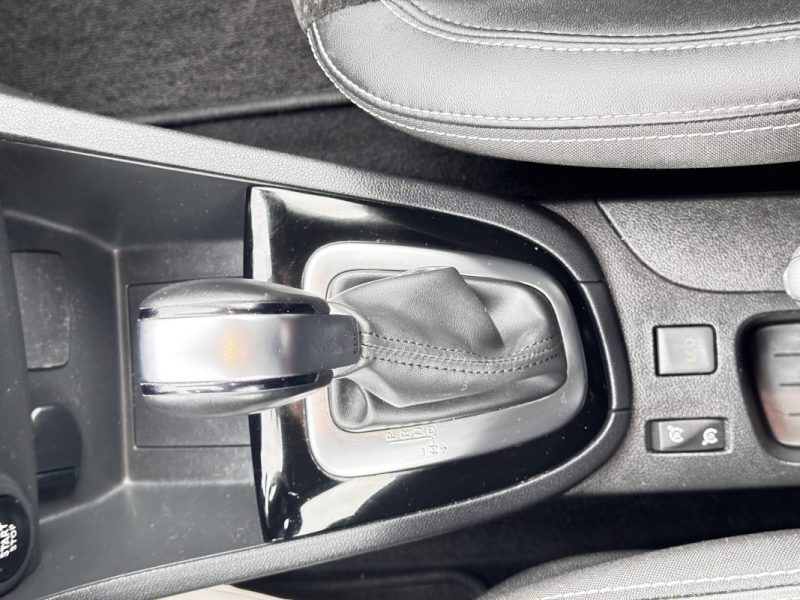 RENAULT CLIO IV 1.2 TCE 120CH ENERGY INTENS EDC 5P 2016