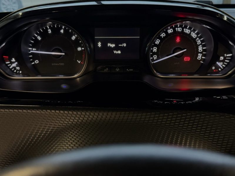 PEUGEOT 2008 CROSSWAY 1.2 110 Cv 1ERE MAIN / 48 600 Kms - GARANTIE 1 AN