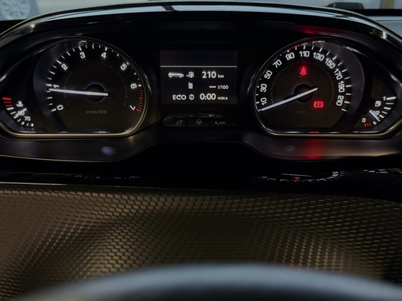 PEUGEOT 2008 CROSSWAY 1.2 110 Cv 1ERE MAIN / 48 600 Kms - GARANTIE 1 AN