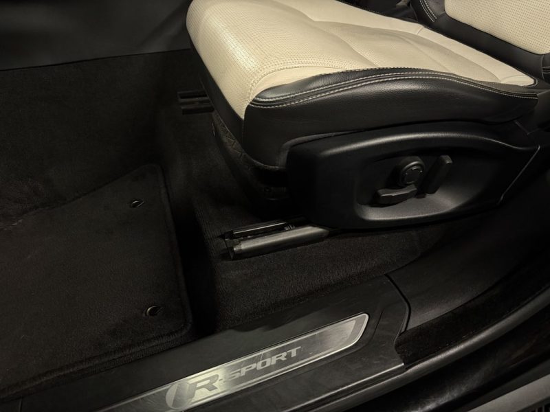 JAGUAR F-PACE 4x4 2.0 180 Cv BOITE AUTO INTERIEUR CUIR TOIT OUVRANT GRAND GPS - GARANTIE 1 AN