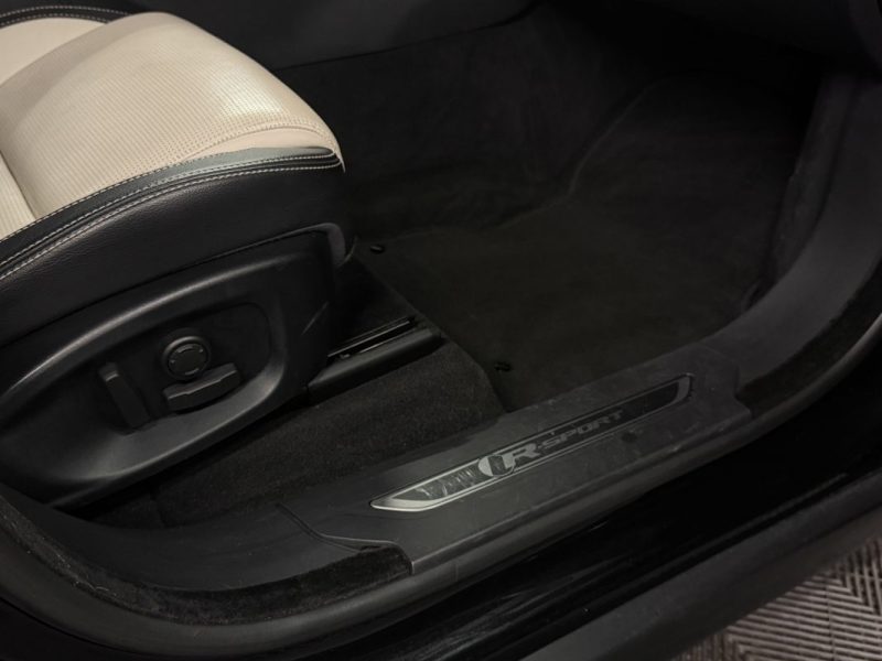 JAGUAR F-PACE 4x4 2.0 180 Cv BOITE AUTO INTERIEUR CUIR TOIT OUVRANT GRAND GPS - GARANTIE 1 AN