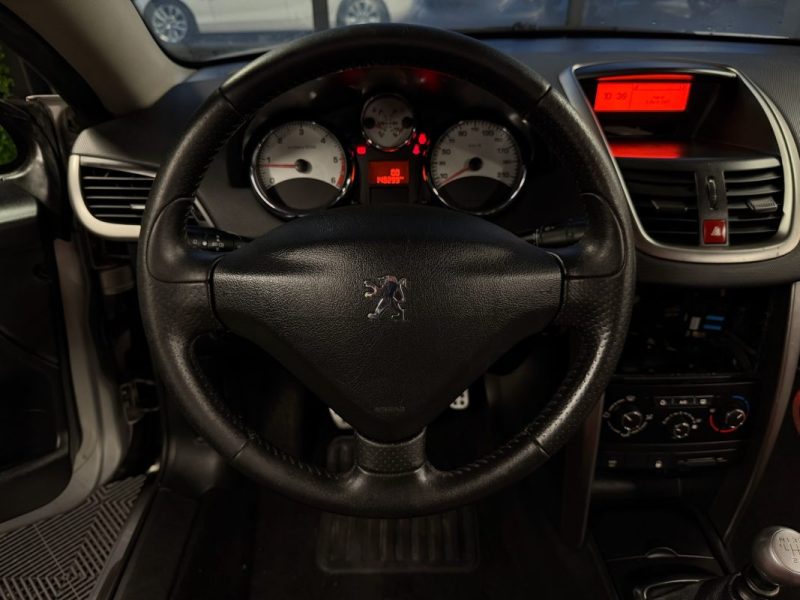 PEUGEOT 207 CC PHASE 2 COUPE CABRIOLET 1.6 HDI 112 Cv - FRAIS A PREVOIR / LIRE L ANNONCE