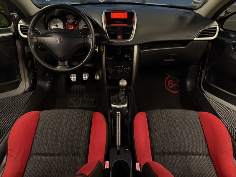PEUGEOT 207 CC PHASE 2 COUPE CABRIOLET 1.6 HDI 112 Cv - FRAIS A PREVOIR / LIRE L ANNONCE