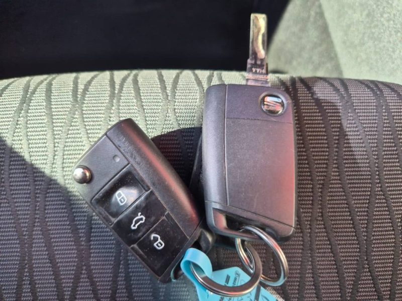 SEAT LEON 1.6 TDI 105 START/STOP RÉFÉRENCE BUSINESS  2014