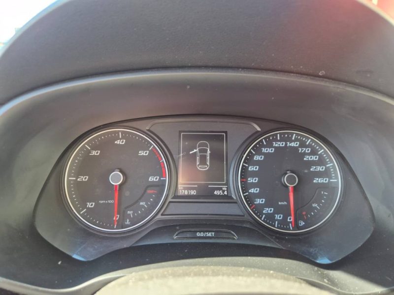 SEAT LEON 1.6 TDI 105 START/STOP RÉFÉRENCE BUSINESS  2014