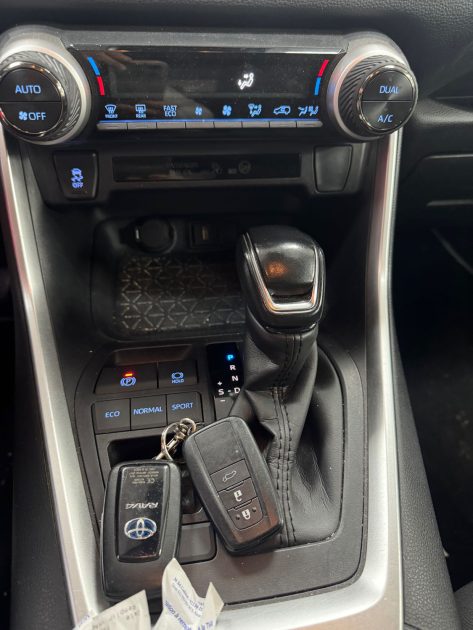 TOTOYA RAV4 SUV HYBRIDE 218cv DYNAMIC BUSINESS/1 ERE MAIN/TVA RECUPERABLE