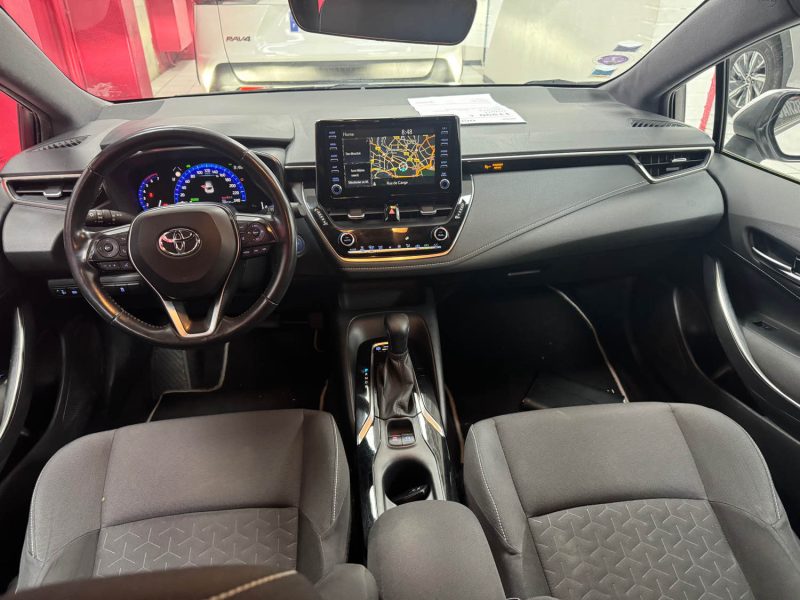 TOYOTA COROLLA BERLINE 122cv DYNAMIC BUSINESS/1 ERE MAIN/TVA RECUPERABLE