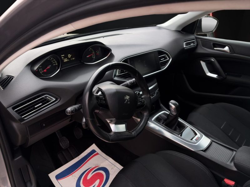 PEUGEOT 308 1.6 HDI 92 cv Allure