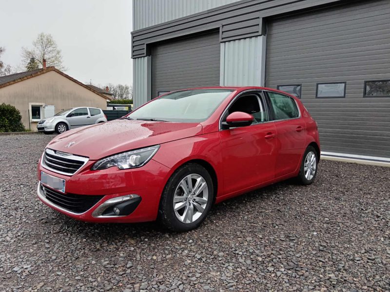 PEUGEOT 308 II 1.6 HDI 115 cv (modèle sans AD Blue) ALLURE BVM6 / Distribution Neuve + entretien OK 