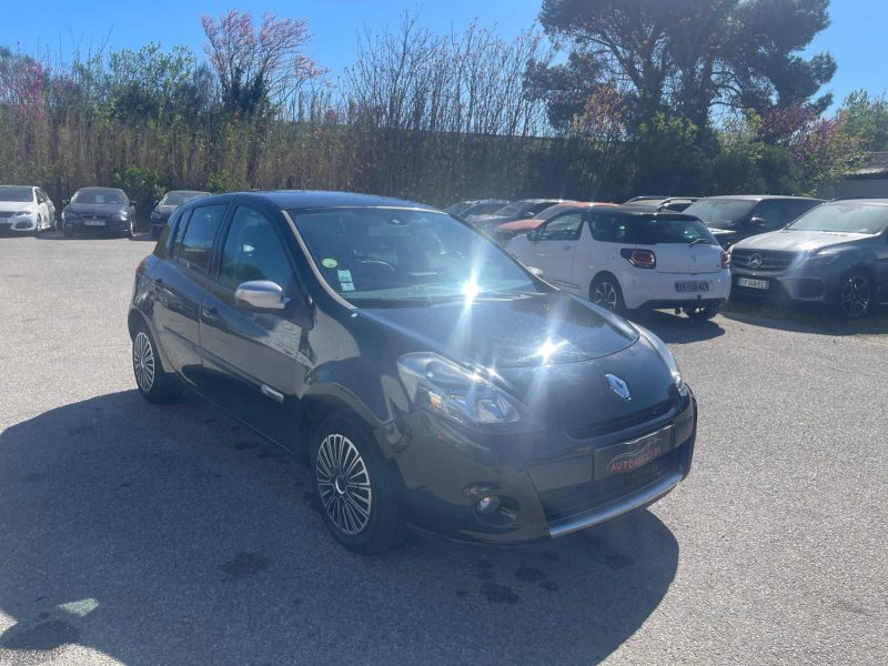 RENAULT CLIO III 1.5 DCI 75CH NIGHT&DAY ECO² 5P 143MKM