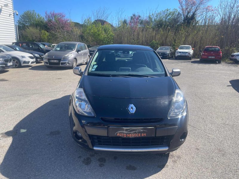 RENAULT CLIO III 1.5 DCI 75CH NIGHT&DAY ECO² 5P 143MKM