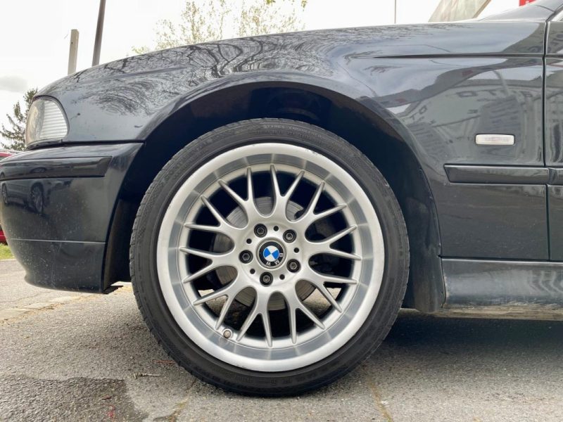 BMW SERIE 5  E39 525i 192 SPORT 