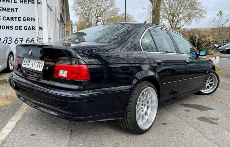 BMW SERIE 5  E39 525i 192 SPORT 