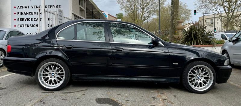BMW SERIE 5  E39 525i 192 SPORT 