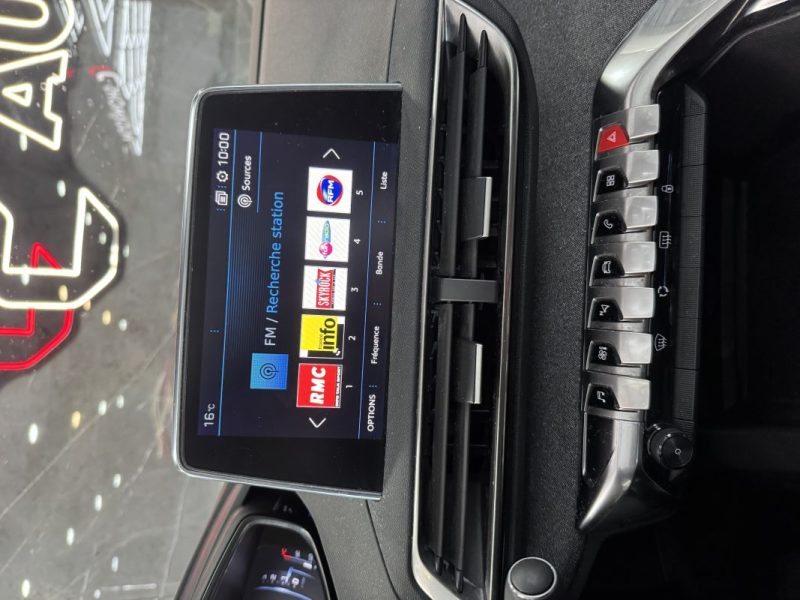 PEUGEOT 3008 II SUV (MC_, MR_, MJ_, M4_) 1.5 BLUEHDI 130 (130CV) 2020