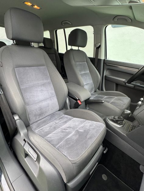 VOLKSWAGEN TOURAN 1.6 TDI 105CH BLUEMOTION  CONFORT LINE DSG7 GARANTIE 12 MOIS 
