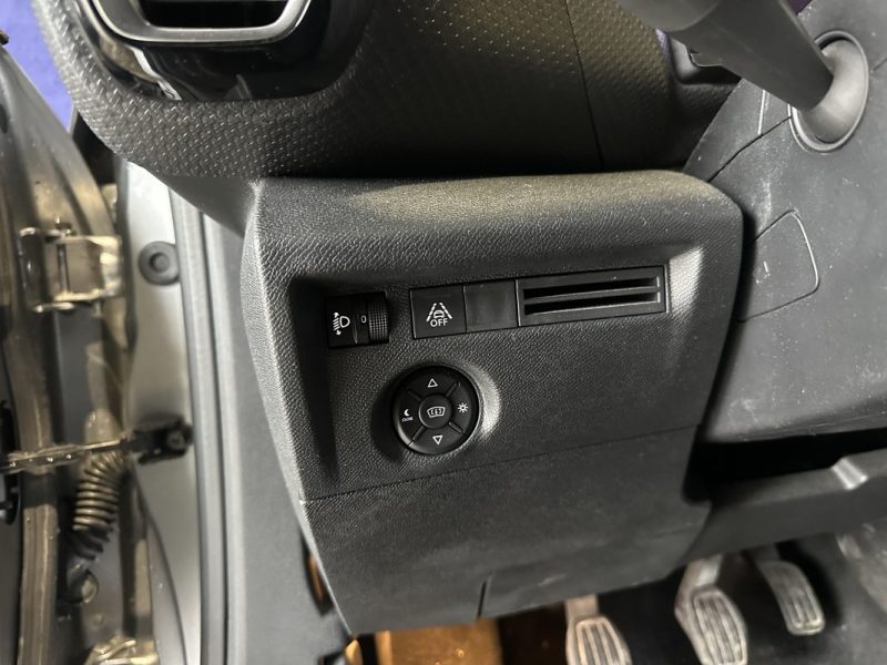 CITROEN  C4 1.2 I 131 BVM FEEL PACK 1ER MAIN / CAR PLAY  2020