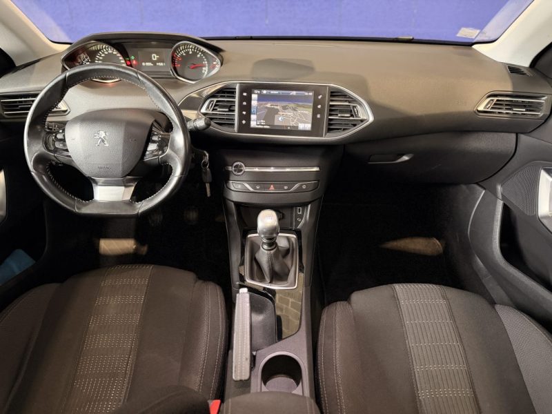 PEUGEOT 308 ACTIVE - 1.6 HDi - 120 ch - COURROIE NEUVE - TOIT PANORAMIQUE