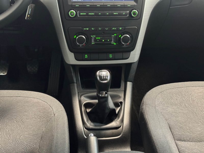 SKODA YETI 1.2 TSI 105ch AMBITION GARANTIE 24 MOIS 2EME MAIN HISTORIQUE COMPLET 🇨🇵 