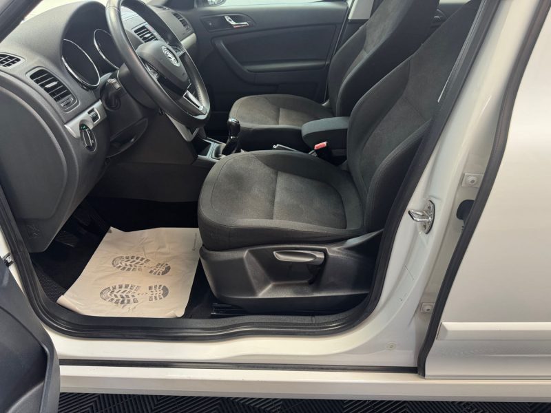 SKODA YETI 1.2 TSI 105ch AMBITION GARANTIE 24 MOIS 2EME MAIN HISTORIQUE COMPLET 🇨🇵 