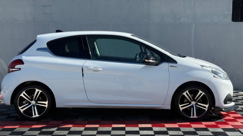 PEUGEOT 208 1.2 E THP  110CH GT LINE  S&S 5P 2016