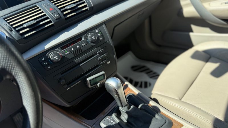 B.M.W. SERIE 1 120 150 CV I BA LUXURY BOITE AUTO 
