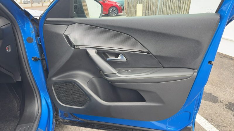 PEUGEOT 2008  1.2 PURETECH 130CH S&S GT EAT8 