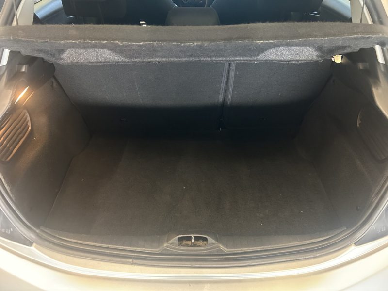 PEUGEOT 208 1.6 BLUEHDI 75CH *ENTRETIEN COMPLET PEUGEOT* 