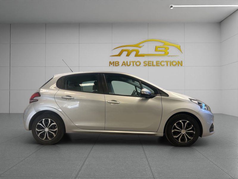 PEUGEOT 208 1.6 BLUEHDI 75CH *ENTRETIEN COMPLET PEUGEOT* 