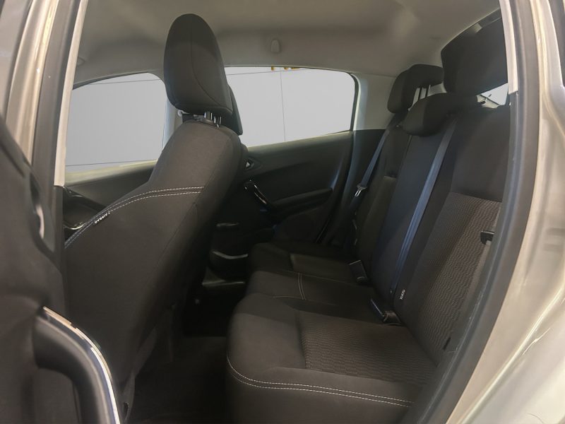 PEUGEOT 208 1.6 BLUEHDI 75CH