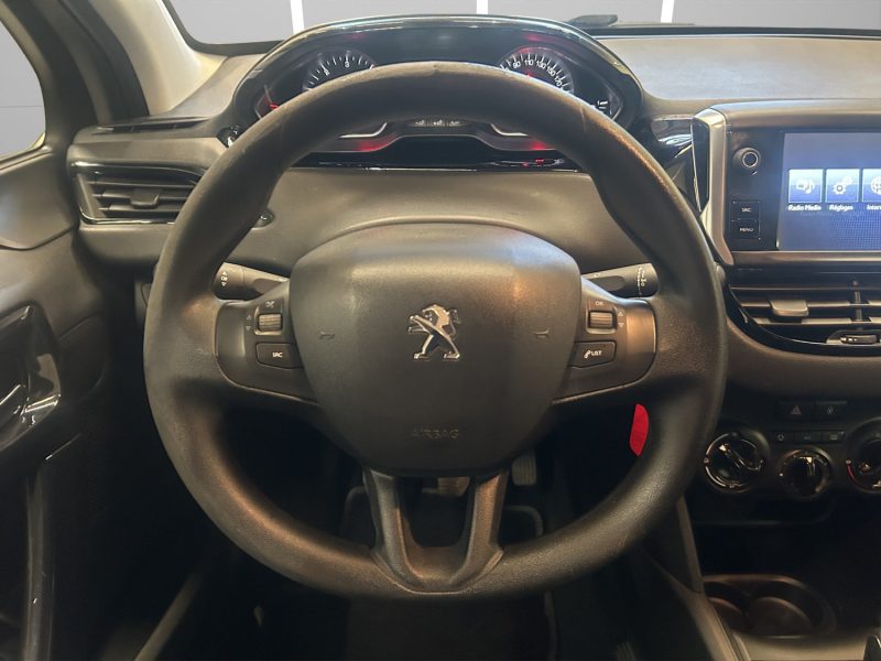 PEUGEOT 208 1.6 BLUEHDI 75CH *ENTRETIEN COMPLET PEUGEOT* 