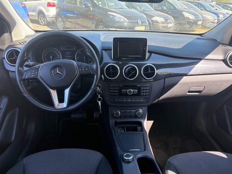 MERCEDES CLASSE B B180 CDI 110 cv boite auto 2012