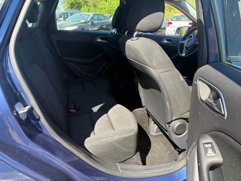MERCEDES CLASSE B B180 CDI 110 cv boite auto 2012